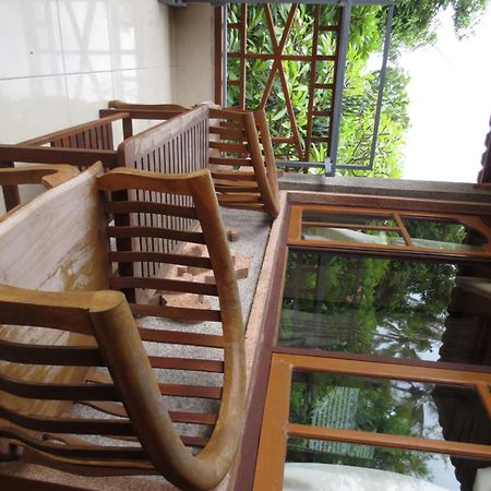 Paradise Palm Beach Bungalows And Dive Center Tulamben Exterior foto